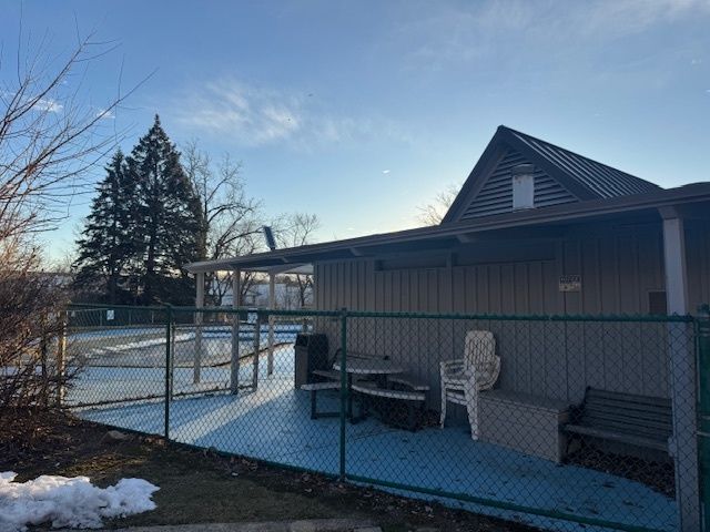 1198 Royal Glen Drive 204E, Glen Ellyn, IL 60137