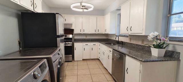 1125 Valley View Drive, Hurst, TX 76053