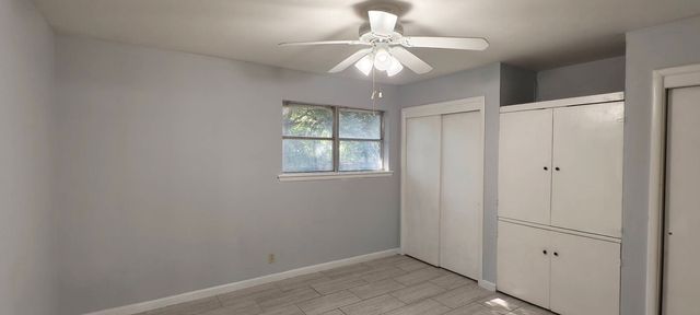 1125 Valley View Drive, Hurst, TX 76053