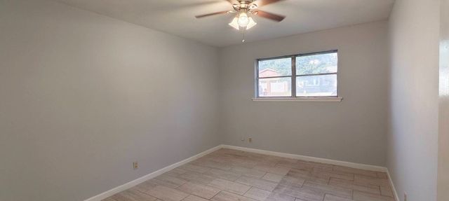 1125 Valley View Drive, Hurst, TX 76053
