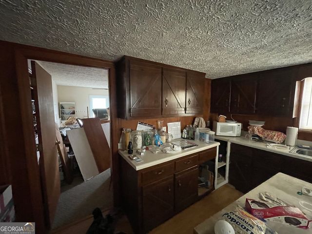 596 Ga Highway 257, Cochran, GA 31014