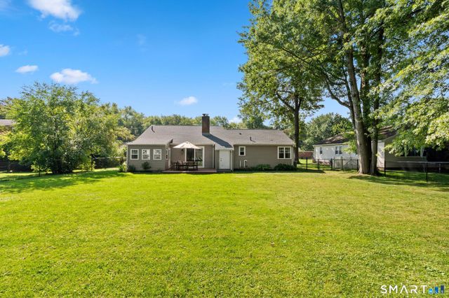 148 Brewster Road, West Hartford, CT 06117