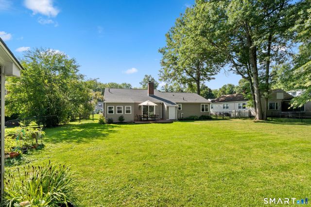 148 Brewster Road, West Hartford, CT 06117