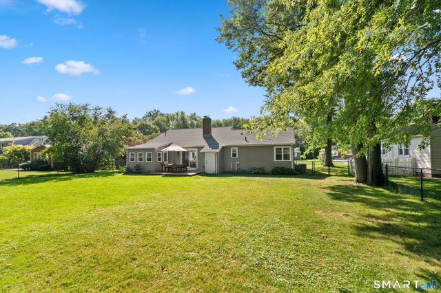 148 Brewster Road, West Hartford, CT 06117