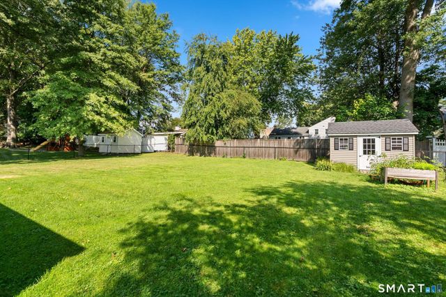 148 Brewster Road, West Hartford, CT 06117
