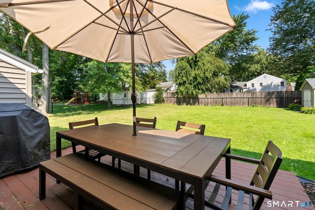 148 Brewster Road, West Hartford, CT 06117