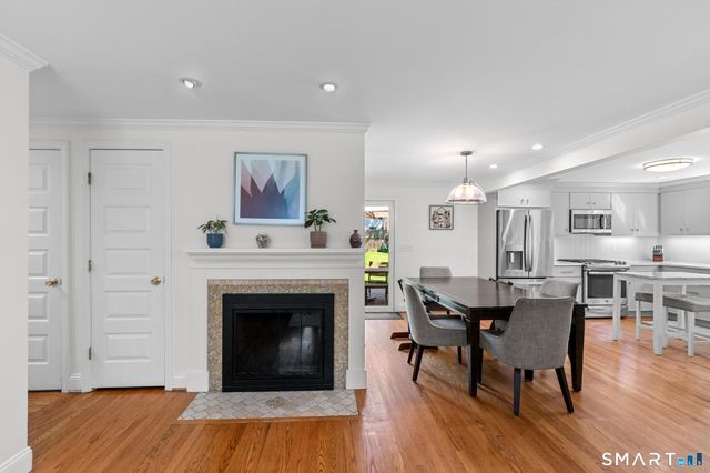 148 Brewster Road, West Hartford, CT 06117
