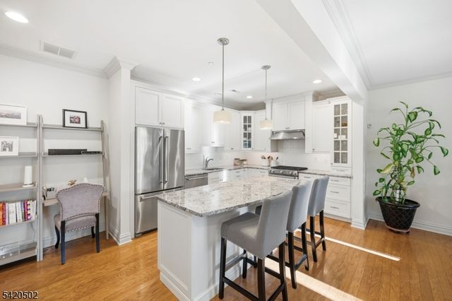 59 Whitney Farm Pl, Morris Twp., NJ 07960