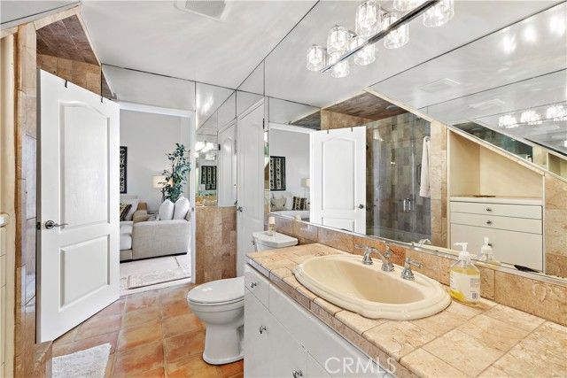 1050 SKYLINE, Laguna Beach, CA 92651