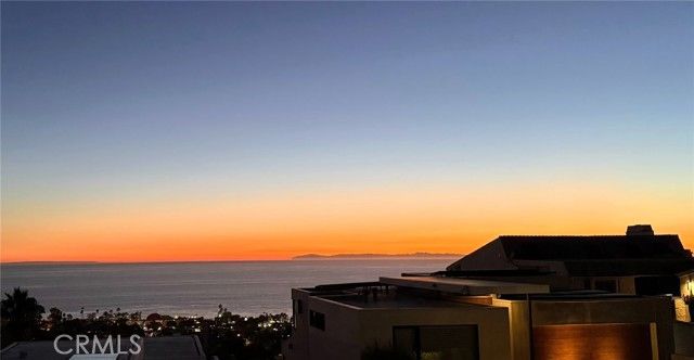 1050 SKYLINE, Laguna Beach, CA 92651