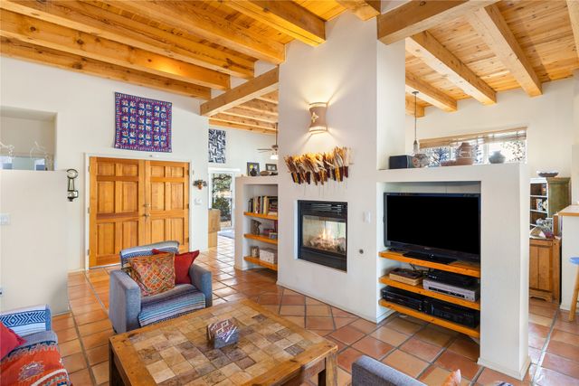 4391 Waking Sky, Santa Fe, NM 87507