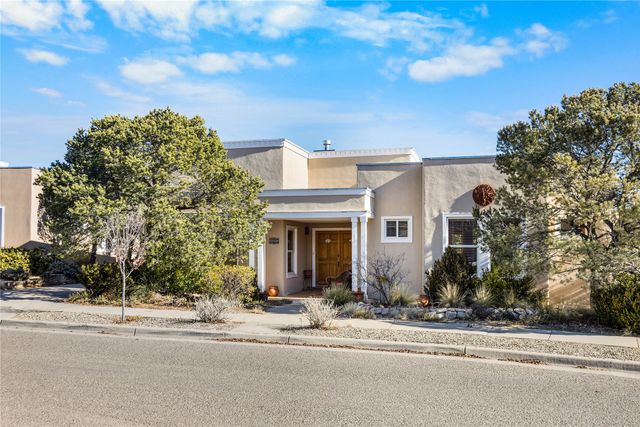 4391 Waking Sky, Santa Fe, NM 87507