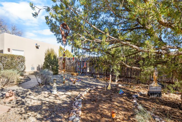 4391 Waking Sky, Santa Fe, NM 87507