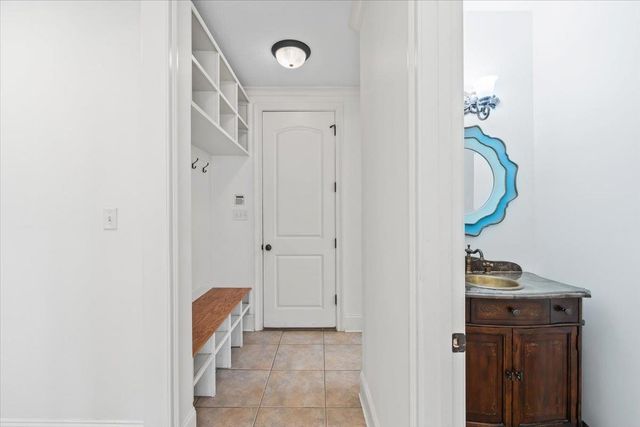 428 GREYWOOD LN, Unincorporated, TN 38018