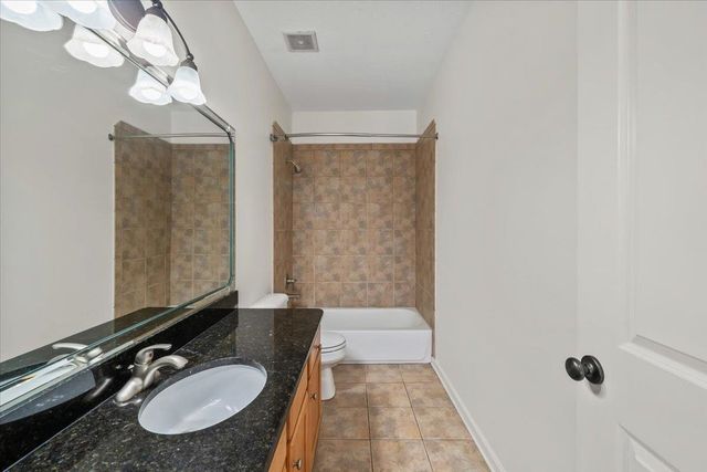 428 GREYWOOD LN, Unincorporated, TN 38018