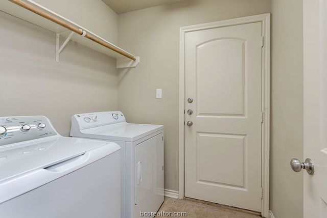 2020 Turning Leaf Drive, Bryan, TX 77807