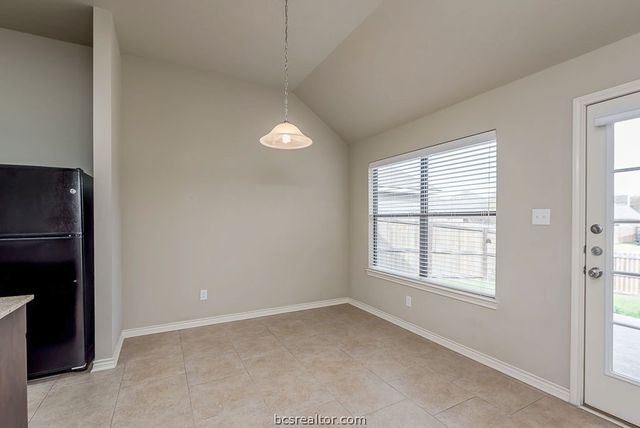 2020 Turning Leaf Drive, Bryan, TX 77807