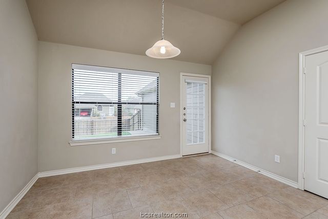 2020 Turning Leaf Drive, Bryan, TX 77807