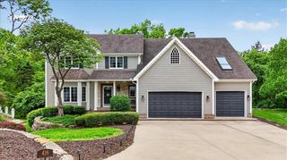 416 NW HIGHCLIFFE Circle, Lee's Summit, MO 64081