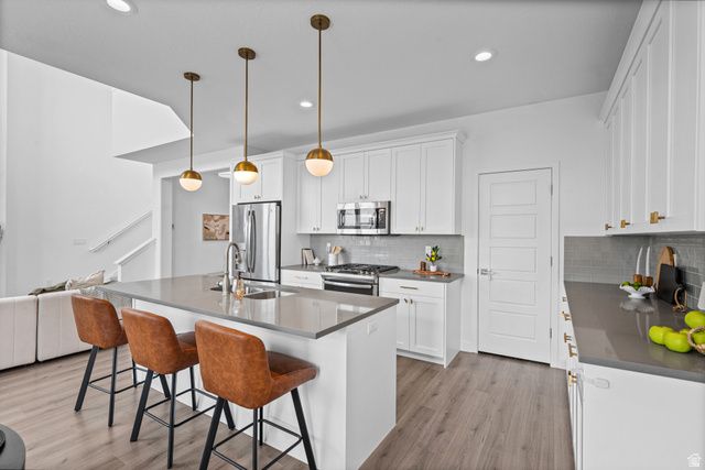 241 E RIDGELINE WAY, North Salt Lake, UT 84054