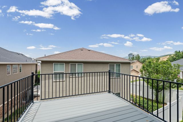 241 E RIDGELINE WAY, North Salt Lake, UT 84054