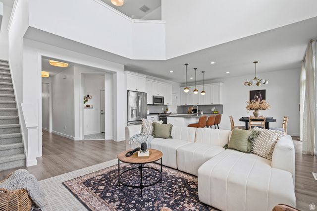 241 E RIDGELINE WAY, North Salt Lake, UT 84054