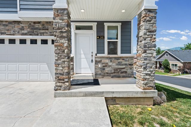 241 E RIDGELINE WAY, North Salt Lake, UT 84054