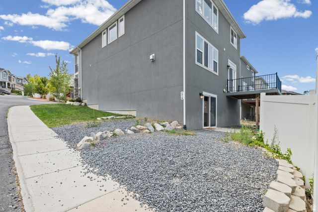 241 E RIDGELINE WAY, North Salt Lake, UT 84054