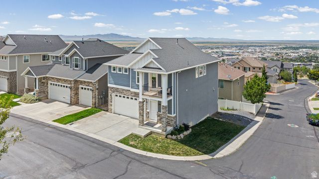 241 E RIDGELINE WAY, North Salt Lake, UT 84054