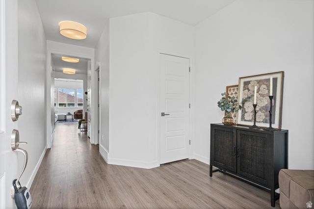 241 E RIDGELINE WAY, North Salt Lake, UT 84054