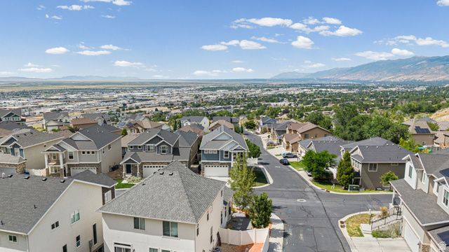 241 E RIDGELINE WAY, North Salt Lake, UT 84054