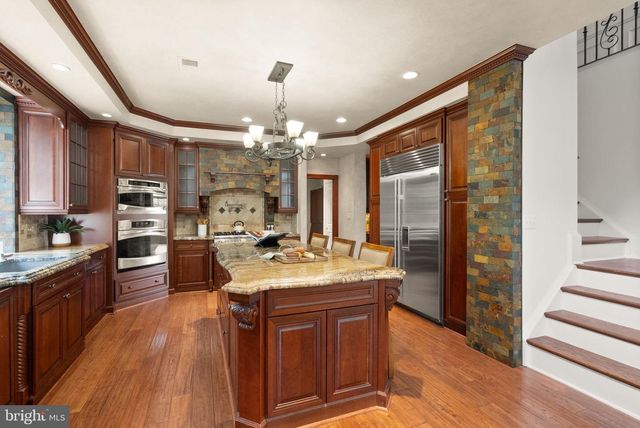 19879 MELLON CIR, Ashburn, VA 20147