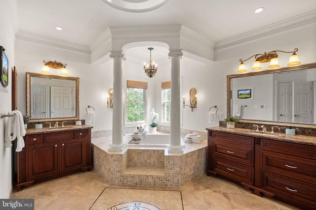 19879 MELLON CIR, Ashburn, VA 20147
