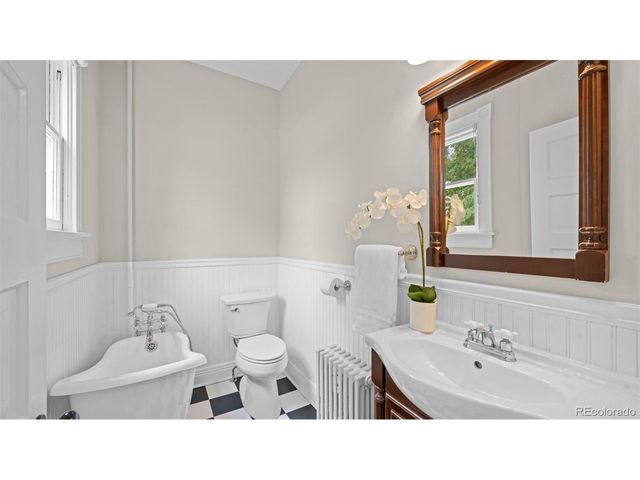 1527 N Nevada Ave, Colorado Springs, CO 80907