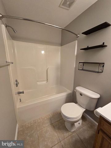 20 BONNIE LEE CT, Stafford, VA 22556
