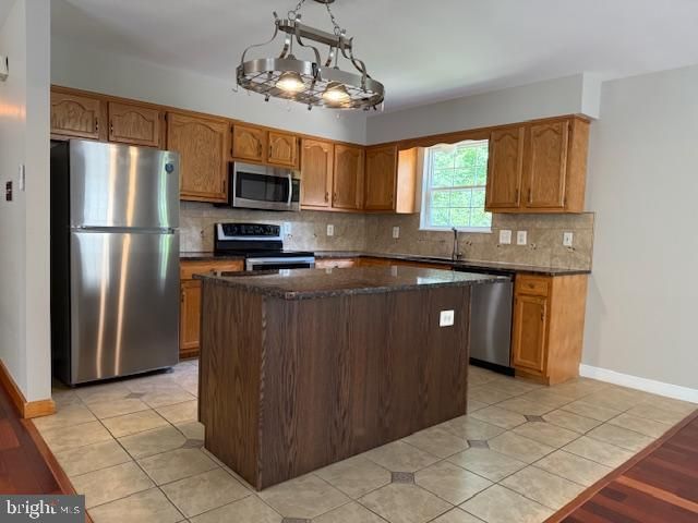 20 BONNIE LEE CT, Stafford, VA 22556