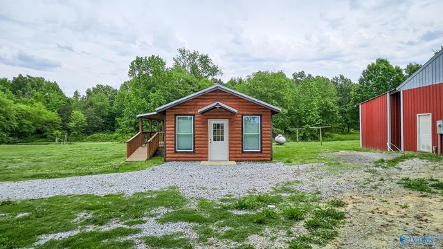 8228 US Highway 72, Athens, AL 35611