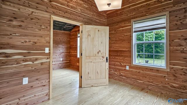 8228 US Highway 72, Athens, AL 35611