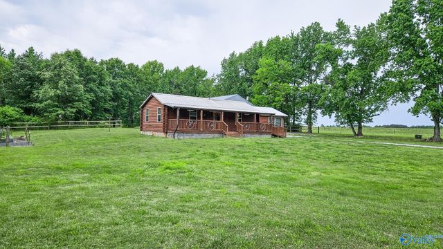 8228 US Highway 72, Athens, AL 35611