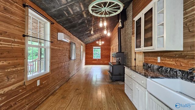 8228 US Highway 72, Athens, AL 35611