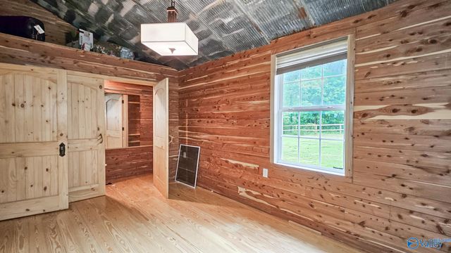 8228 US Highway 72, Athens, AL 35611