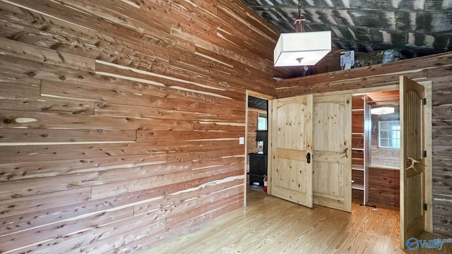 8228 US Highway 72, Athens, AL 35611