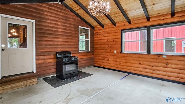 8228 US Highway 72, Athens, AL 35611