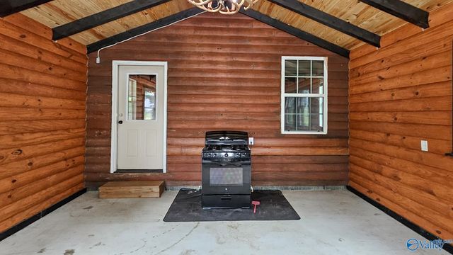 8228 US Highway 72, Athens, AL 35611