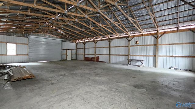 8228 US Highway 72, Athens, AL 35611