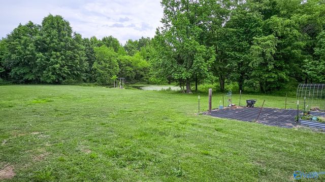 8228 US Highway 72, Athens, AL 35611