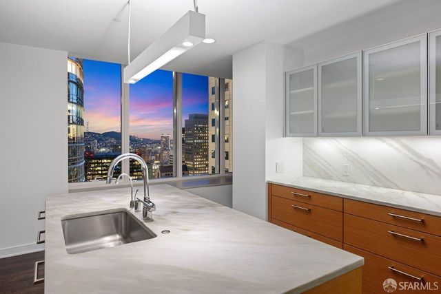 301 Mission Street 50A, San Francisco, CA 94105