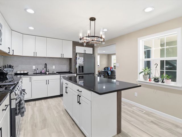 1002 Cook Street, Espanola, NM 87532