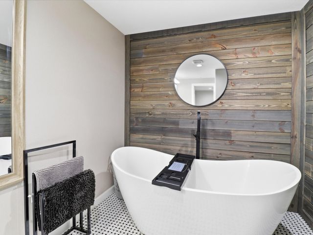 1002 Cook Street, Espanola, NM 87532