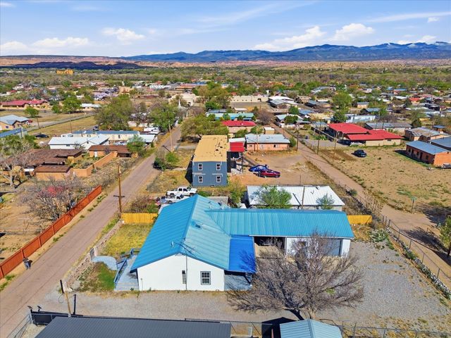 1002 Cook Street, Espanola, NM 87532